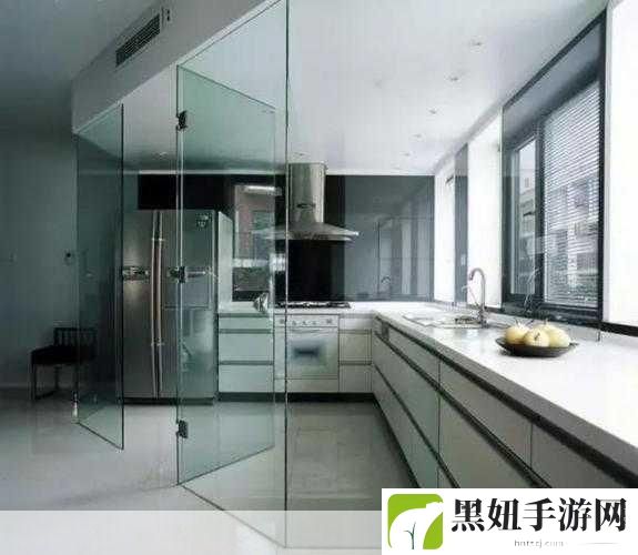 三门同开的感觉怎么形容,当然可以!以下是一些基于“三门同开”的感觉拓展出的