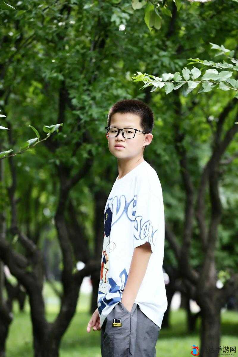12 岁孩子尝试把自己的坤坤挤出牛奶这种行为是否恰当探讨