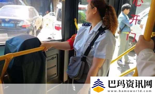 第一章公交车售票员用b检票的正确操作方法