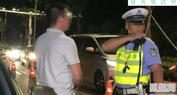 公交车掀开奶罩边躁狠狠躁说说