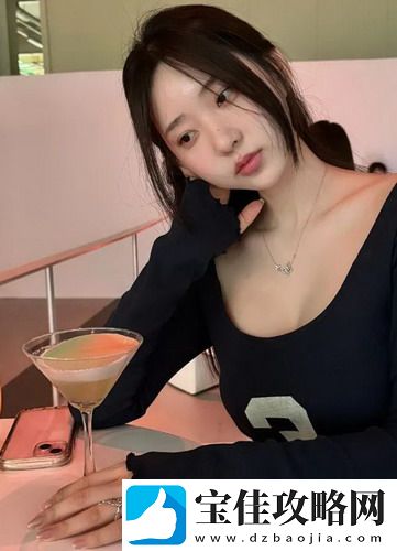 一边下奶一吃敷视频60分钟：轻松实现母乳喂养的秘诀，助力新妈妈们的幸福时光！