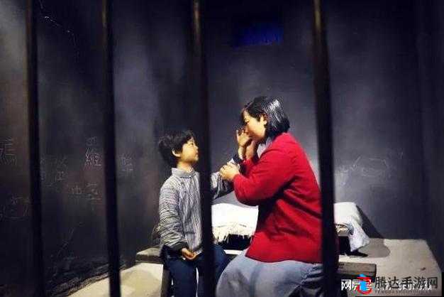 一小孩和妈妈摘萝卜黄生孩子:这背后究竟隐藏着怎样的故事