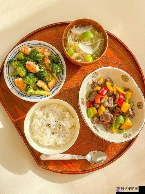 两人一人吃 10 分钟:独特的饮食时间挑战与体验