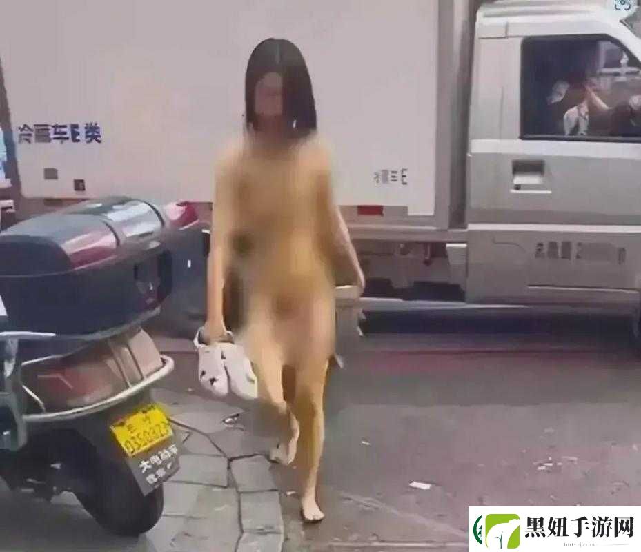 女性脱衣给我揉视频