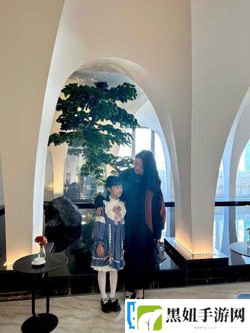 亲子餐厅的妈妈们