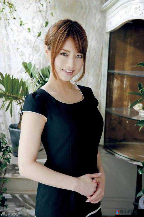 吉泽明步大象影视:无法抗拒的亚洲女神
