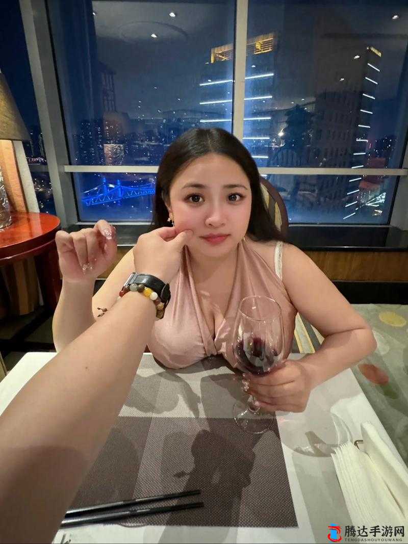 朝鲜美女 bbwbbw 撒尿：探秘朝鲜女性的生活细节