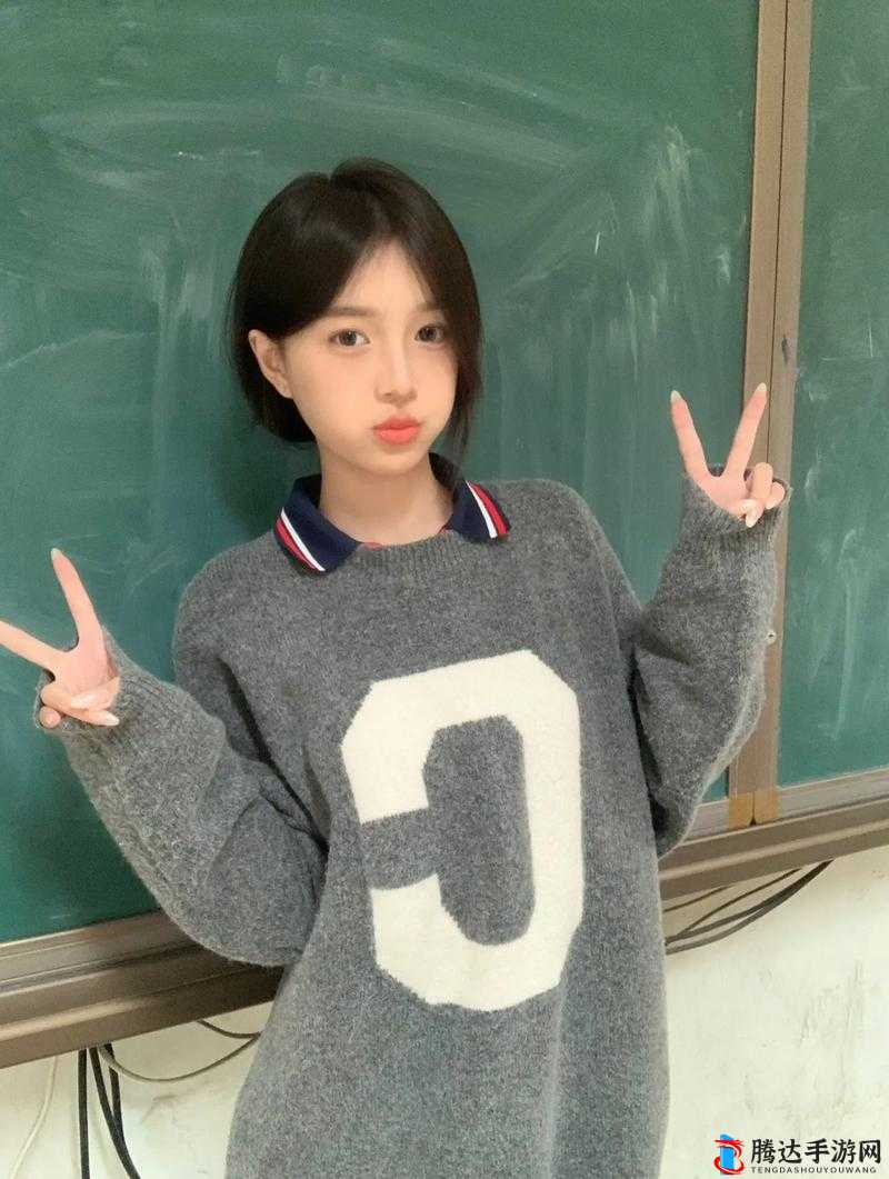 丰满的女同学 2 中文版:青春校园中的成长与梦想