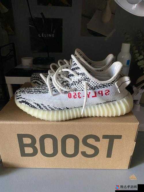 Yeezy 380 蜜桃粉与白色的时尚新潮流