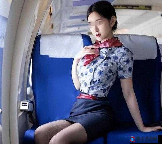 空乘人员在机舱内发出的喘息声