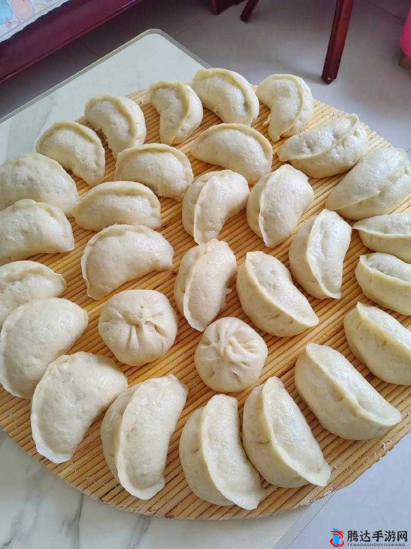 一对白花花的大馒头将重新翻拍:经典美食的全新演绎