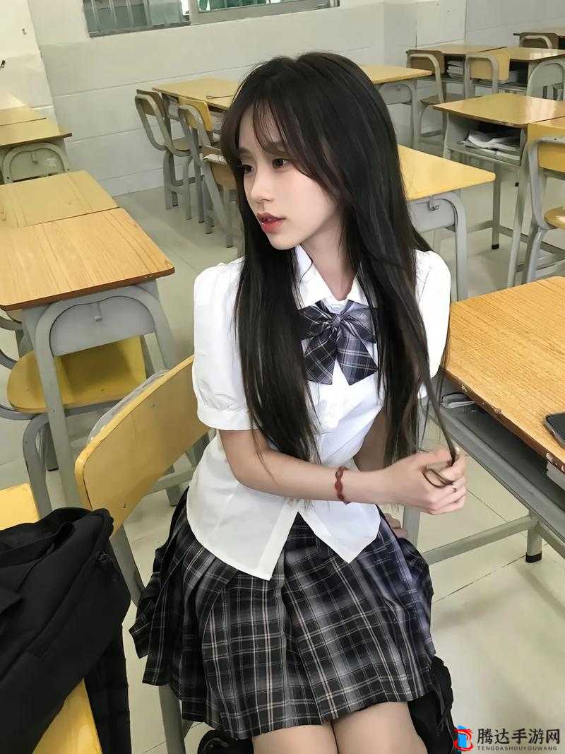 17 吃瓜网官网反差*：人前清纯人后豪放