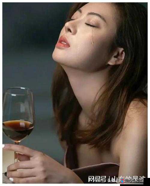 寂寞少妇空姐**视频:别样情感故事