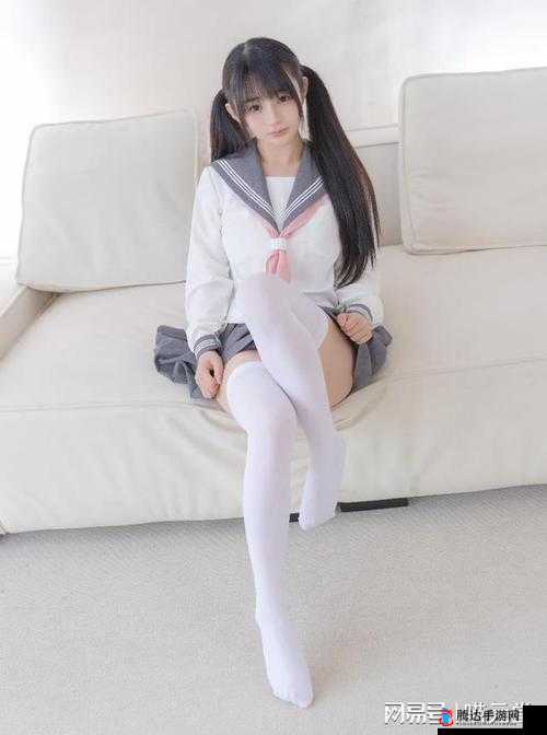 白丝美女黄片:极致诱惑的视觉盛宴