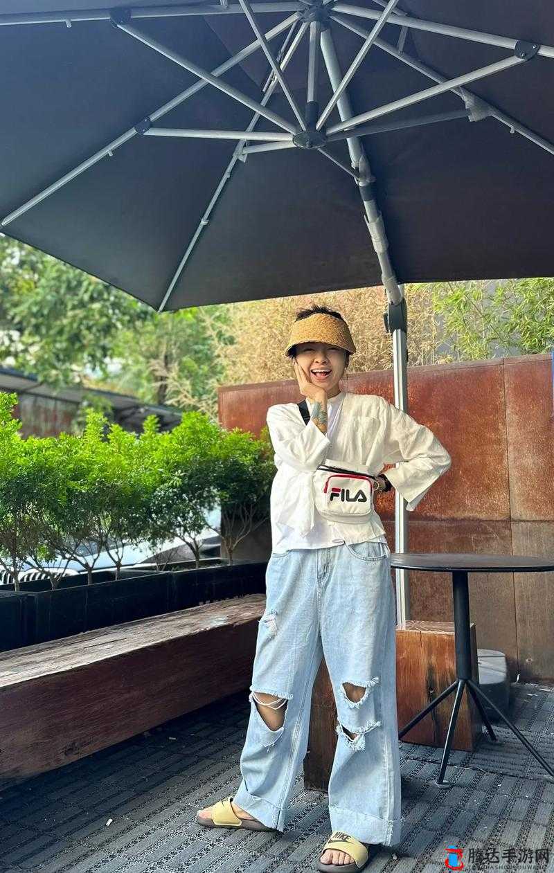 仙踪林 Rapper 呦呦独特音乐风格展现