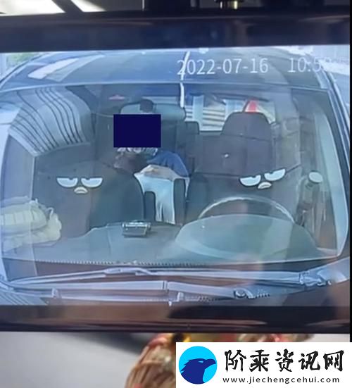 车后座啪啪刚进去就软了