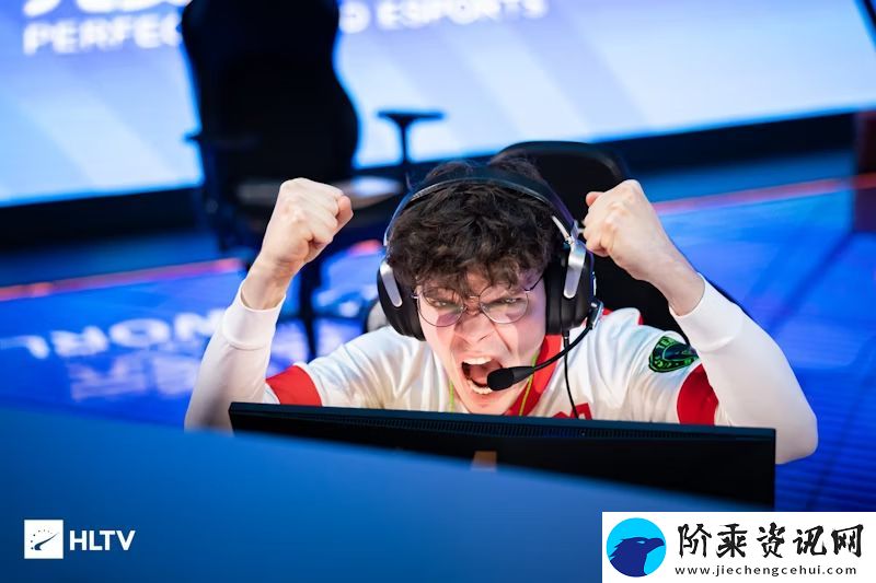 MOUZ下放siuhy的背后——撕掉标签