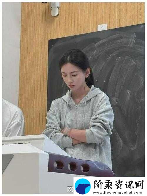张婉莹**相关内容不适合宣扬和传播