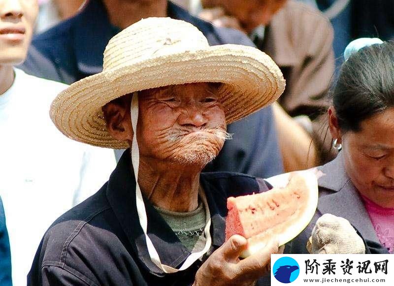 “五一朝震”吃瓜群众