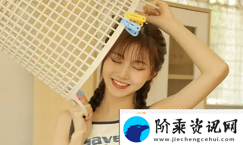 揭秘HR瞒着老公加班的hr中字现象