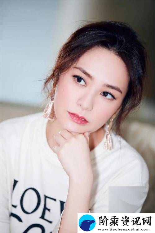 阿娇大尺度吃奶未删减版——女神私密**珍藏集