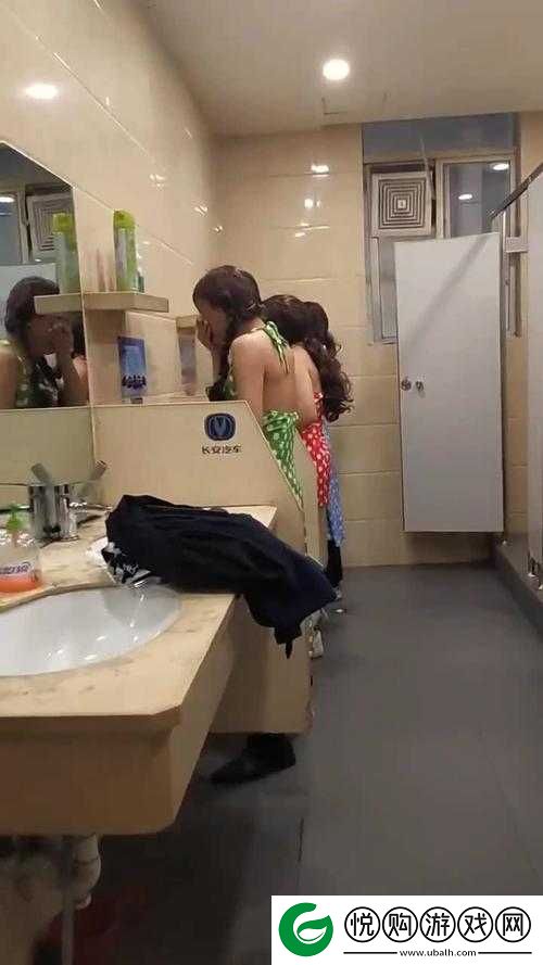 如何看待精品厕拍的流行趋势