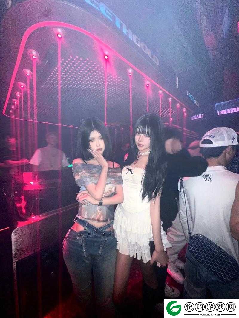 18 岁女 rapper 是谁