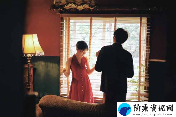 内容丰富一面膜胸口一面吃下部位片段