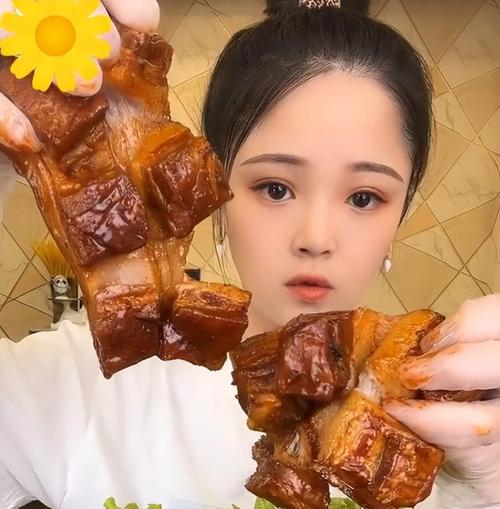 女生吃小头头视频