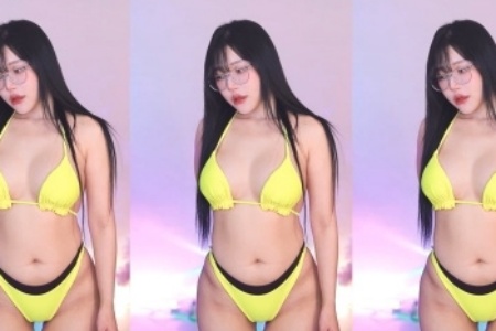 大乳美女❌❌❌大乳：魅力与争议的交锋